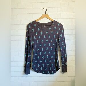 Old Navy Holiday Cactus Print Deep Navy Waffle Knit Thermal Long Sleeve Top